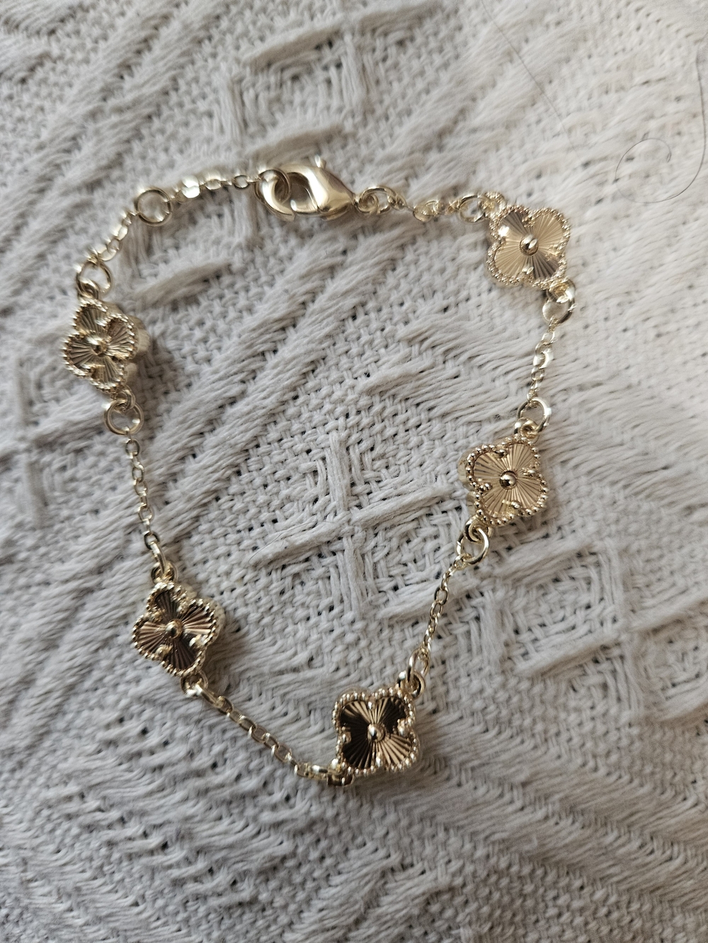 18K Gold Overlay Textured Clover Motif Station Bracelet NWOT